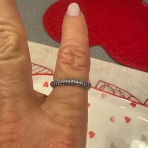 Elegant Silver Ring with Intricate Design